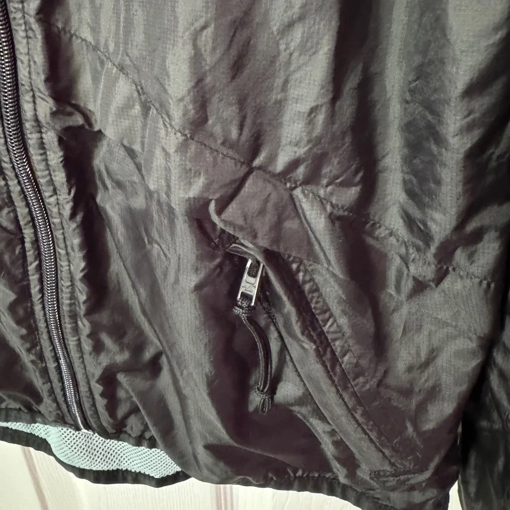 Hollister Mesh Jacket with Logo Patch - Picture 4 of 6